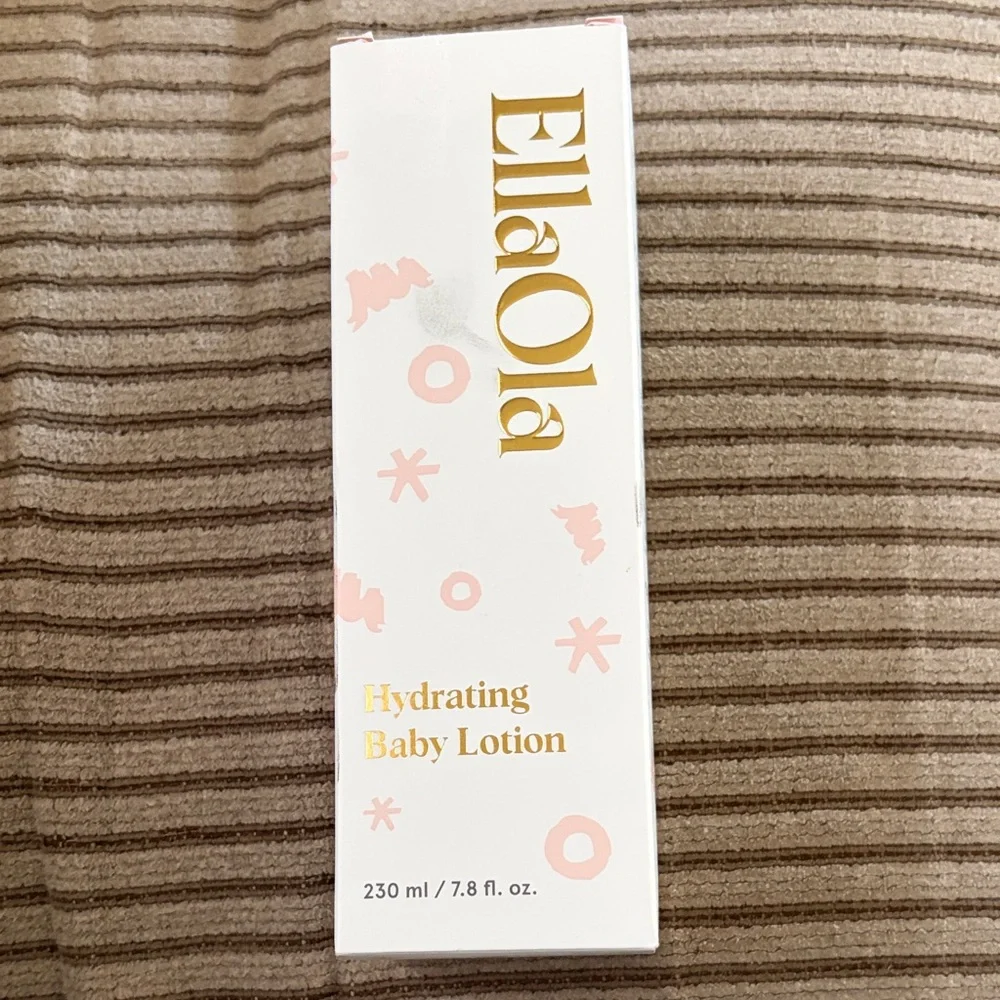 Hydrating Baby Lotion - NEW in box White & Light Pink